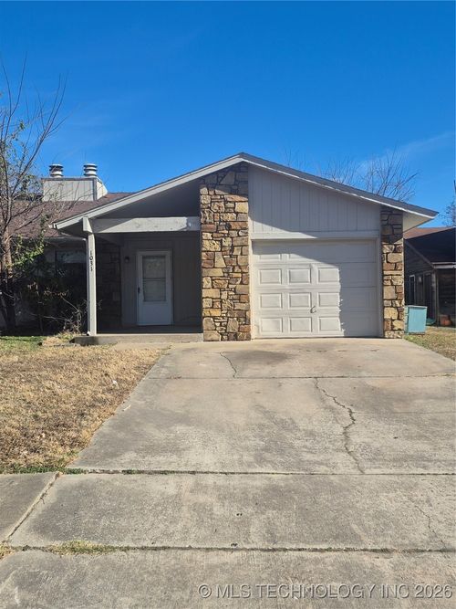 1031 N Oak Court, Broken Arrow, OK, 74012 | Card Image