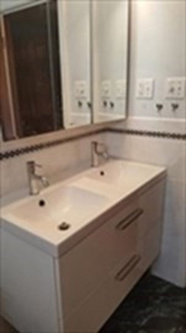 2 - 114 Lake St, Condo with 3 bedrooms, 1 bathrooms and 2 parking in Arlington MA | Image 18