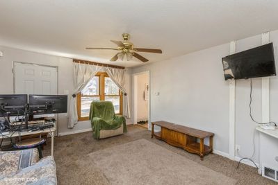 3802 Sw 3rd Street, Home with 3 bedrooms, 1 bathrooms and null parking in Des Moines IA | Image 3