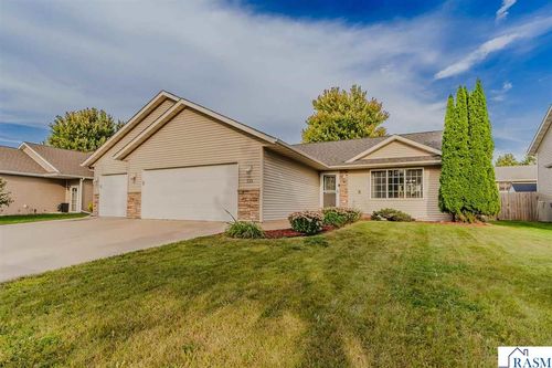 113 Timberwolf Ct, Mankato, MN, 56001-6572 | Card Image