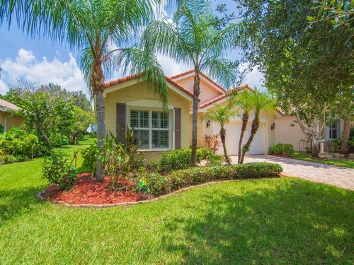 1975 Grey Falcon Cir Sw, Vero Beach, FL, 32962-8612 | Card Image