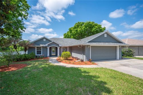 5711 Manchester Dr E, LAKELAND, FL, 33810-6242 | Card Image