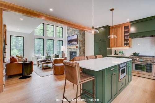 4-15 Black Diamond Rd, North Conway, NH, 03860-3206 | Card Image