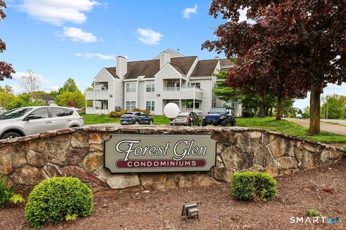 9-1 Forest Glen Cir, Middletown, CT, 06457-6602 | Card Image