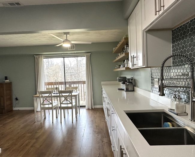 APT-3 - 1683 Riverside Dr, Condo with 2 bedrooms, 2 bathrooms and null parking in Rochester Hills MI | Image 6