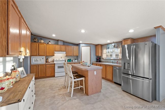 B - 2825 N Williams Ridge Rd, Home with 5 bedrooms, 2 bathrooms and null parking in Eckerty IN | Image 11