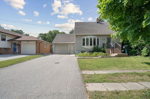 2343 Mountainside Dr, Burlington, ON, L7P1C1 | Card Image