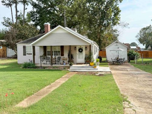 714 Richton Ave, Muscle Shoals, AL, 35661-2936 | Card Image