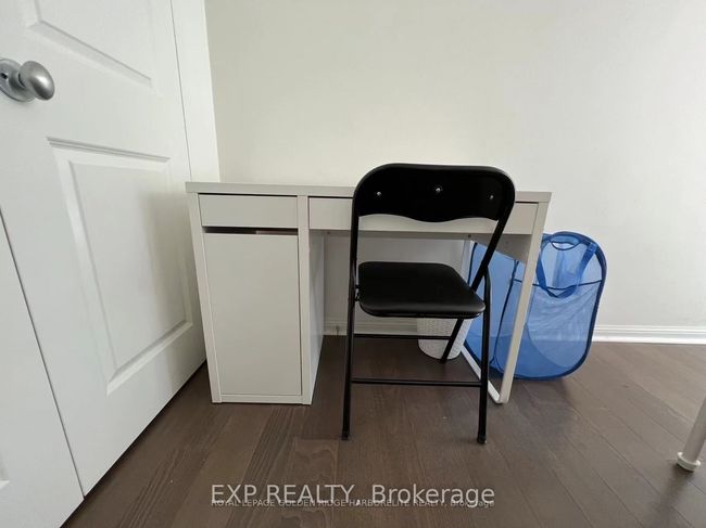605 - 11 St Joseph St, Condo with 2 bedrooms, 1 bathrooms and null parking in Toronto ON | Image 9