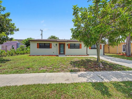 9298 Birmingham Dr, Palm Beach Gardens, FL, 33410-5924 | Card Image