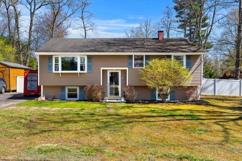15 Bradford Dr, Merrimack, NH, 03054-2645 | Card Image