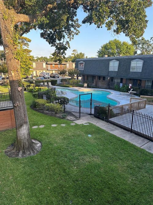 apt-128-9029 Gaylord Dr, Hedwig Village, TX, 77024-2958 | Card Image