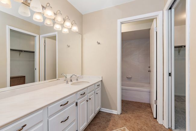 APT-301 - 7800 W Foresthill Ln, Condo with 3 bedrooms, 3 bathrooms and 2 parking in Palos Heights IL | Image 13