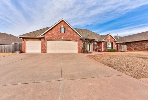 3021 Summit Hill Rd, Norman, OK, 73071-4133 | Card Image