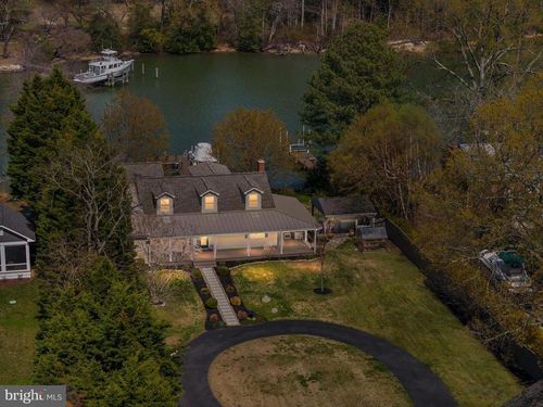 1862 Cedar Rd, PASADENA, MD, 21122-3802 | Card Image