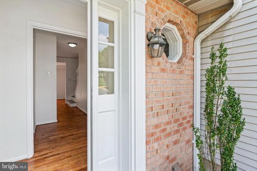 5354 Anchor Ct, FAIRFAX, VA, 22032-3321 | Card Image