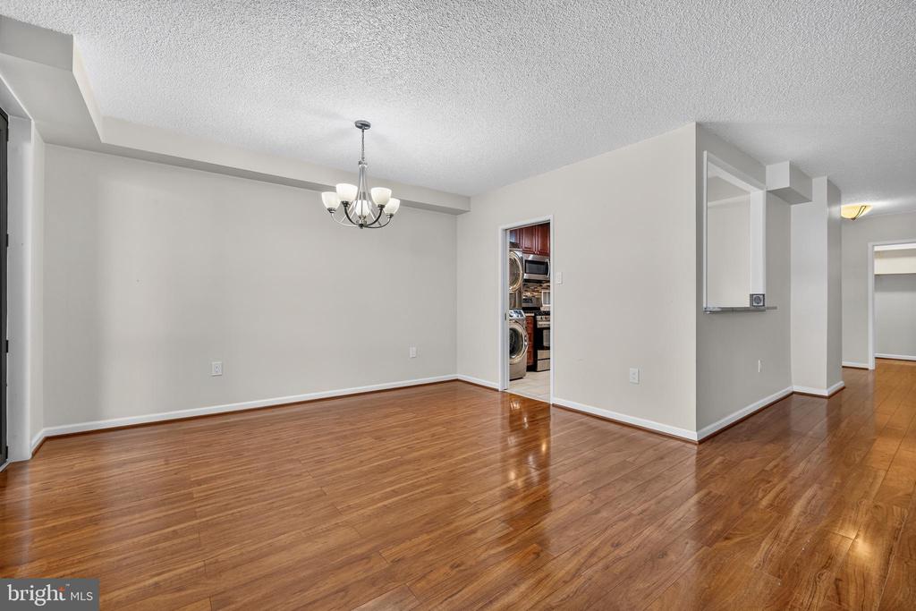 Residential in FALLS CHURCH 4