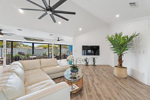 24b-1127 E Seminole Ave, Jupiter, FL, 33477-5542 | Card Image