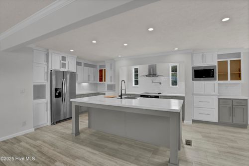 134 Sand Ridge Dr, Beulaville, NC, 28518-8550 | Card Image