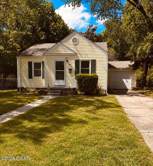 2817 E 12th Street, Joplin, MO, 64801 | Card Image