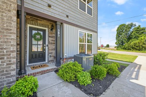 305 Jerry Butler Dr, La Vergne, TN, 37086-1701 | Card Image