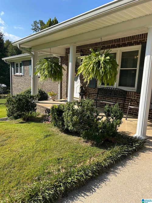 56 Kenny St, HALEYVILLE, AL, 35565-6386 | Card Image