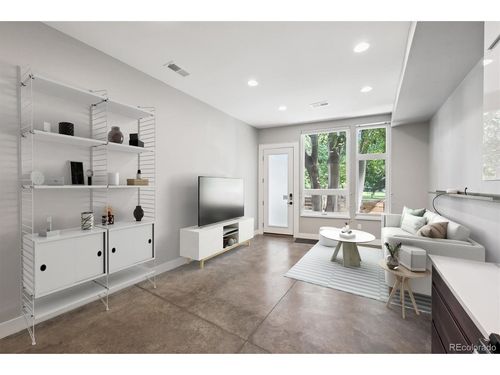 3124 N Gilpin St, Denver, CO, 80205-4012 | Card Image