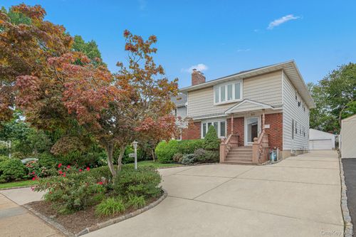 364 Nassau Boulevard, Hempstead, NY, 11552 | Card Image