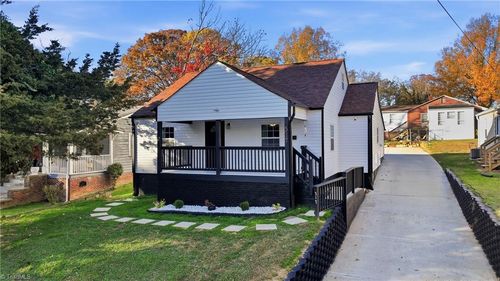 517 E 27th St, Winston-Salem, NC, 27105-4416 | Card Image