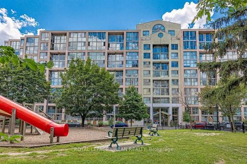 918-65 Scadding Ave, Toronto, ON, M5A4L1 | Card Image