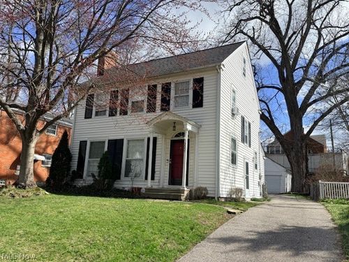 3557 Glencairn Rd, Shaker Heights, OH, 44122-5028 | Card Image