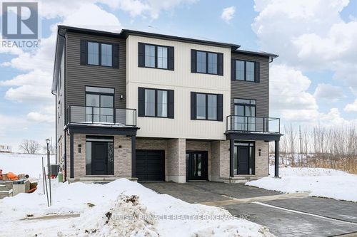 15-2590 Sheffield Boulevard, London South (South U), ON, N6M0G4 | Card Image