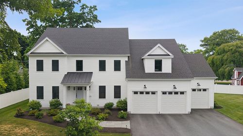 4 Whitcomb St, Natick, MA, 01760-4231 | Card Image