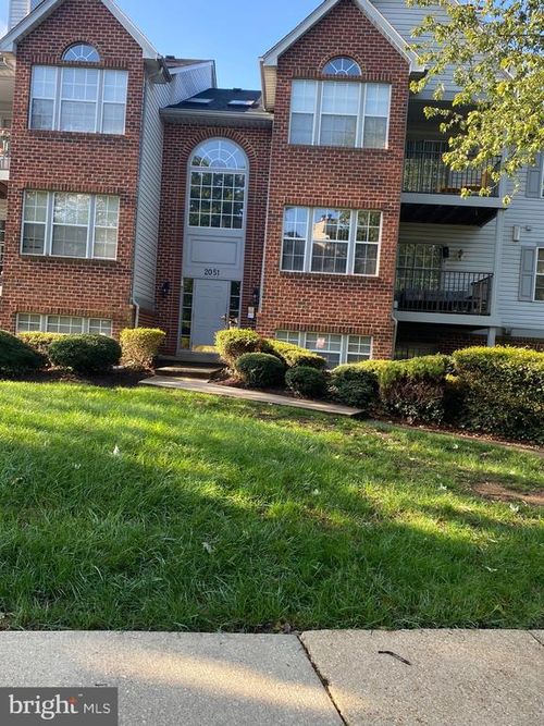 2051-301-2051 Alice Ave, OXON HILL, MD, 20745-3581 | Card Image