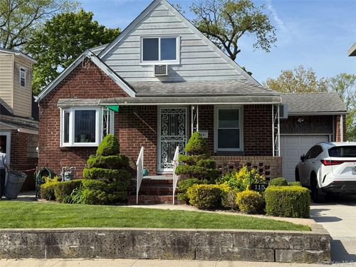 115 Freeman Ave, Elmont, NY, 11003-4129 | Card Image