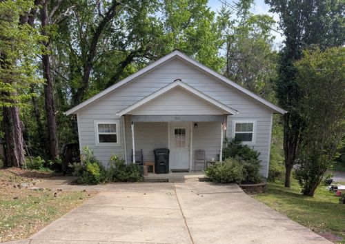 211 Central High St, Dickson, TN, 37055 | Card Image