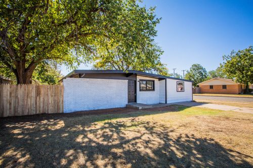 2725 61st St, Lubbock, TX, 79413-5649 | Card Image