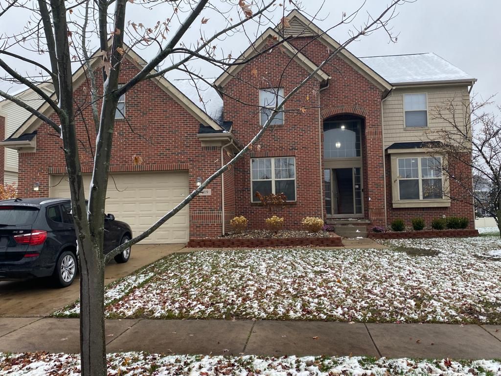 Grandview Dr, Commerce Township, MI 48390