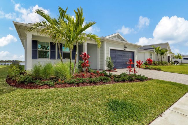 Front yard | Image 51