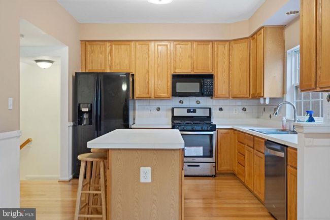 2568 Sylvan Moor Ln, Townhouse with 3 bedrooms, 4 bathrooms and null parking in WOODBRIDGE VA | Image 10