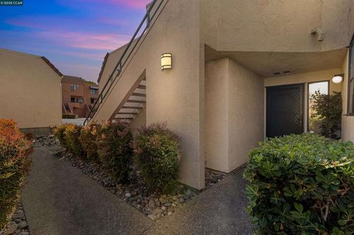 171 Nantucket Ln, Vallejo, CA, 94590-5892 | Card Image