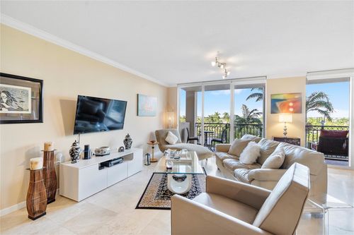 apt-403-2011 N Ocean Blvd, Fort Lauderdale, FL, 33305-3759 | Card Image