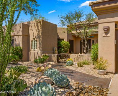 6996 E Mighty Saguaro Way, House other with 3 bedrooms, 3 bathrooms and null parking in Scottsdale AZ | Image 2