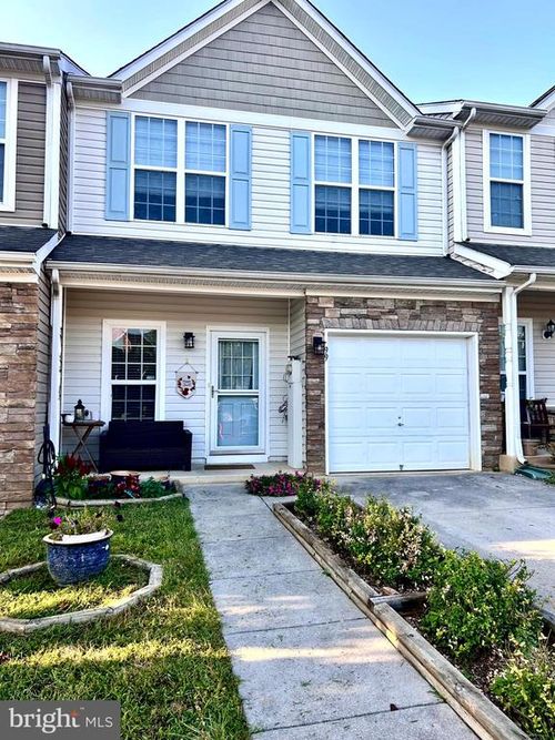 99 Compound Cir, MARTINSBURG, WV, 25403-1385 | Card Image