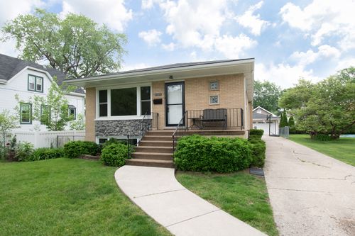 4145 Madison Ave, Brookfield, IL, 60513-1813 | Card Image