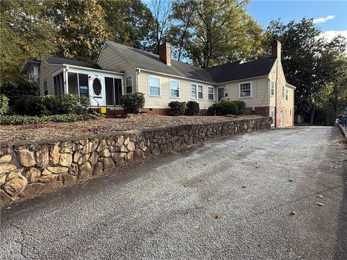 apt-a-738 Summit St, Winston-Salem, NC, 27101-1171 | Card Image