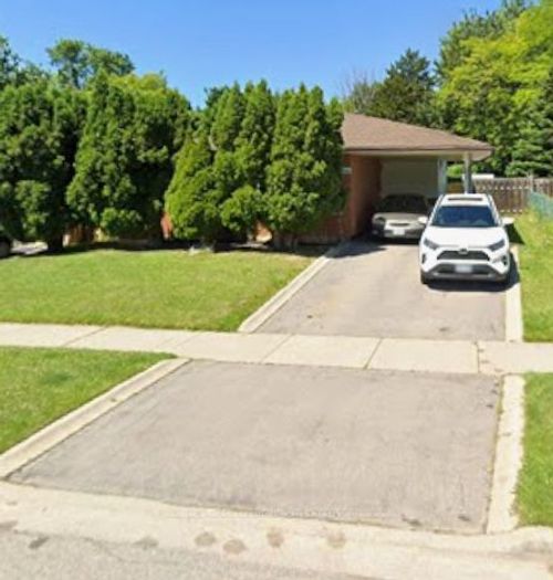 2141 Meadowbrook Rd, Burlington, ON, L7P2A6 | Card Image
