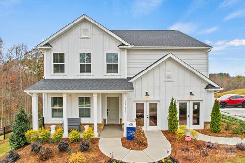 147-14205 New Crest Dr, Huntersville, NC, 28078-0676 | Card Image