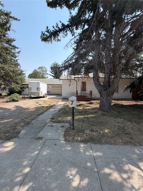 7 S Wisconsin Street, Conrad, MT, 59425 | Card Image