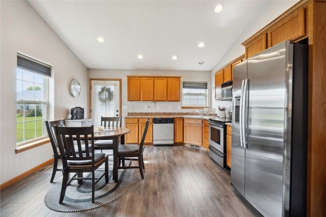 1727 Hunters Creek Way, Condo with 3 bedrooms, 3 bathrooms and null parking in Marion IA | Image 6